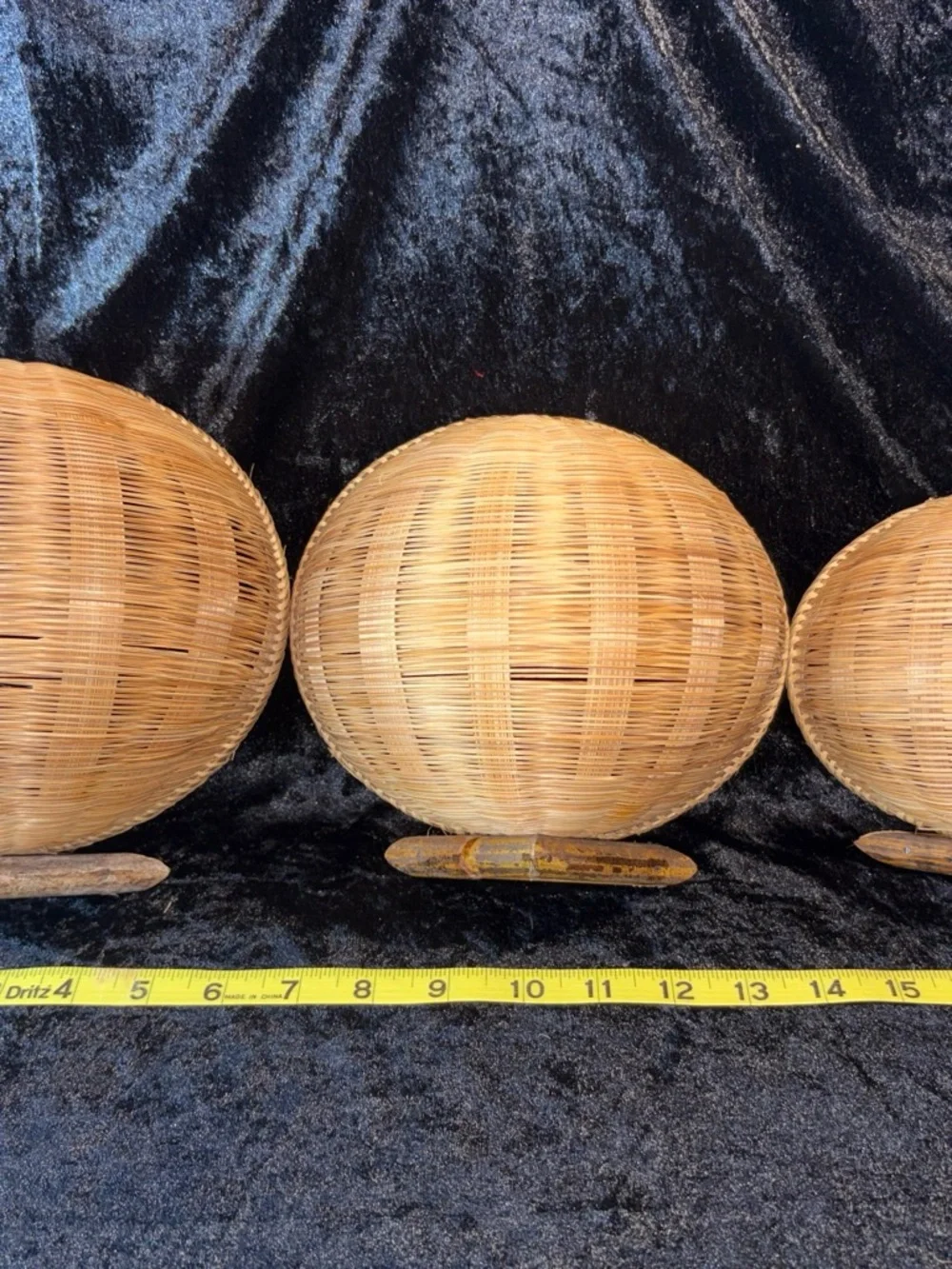 NWT  Woven Bamboo Fan-Shape Display Bowls Set of 3 Natural Tan Boho Vintage